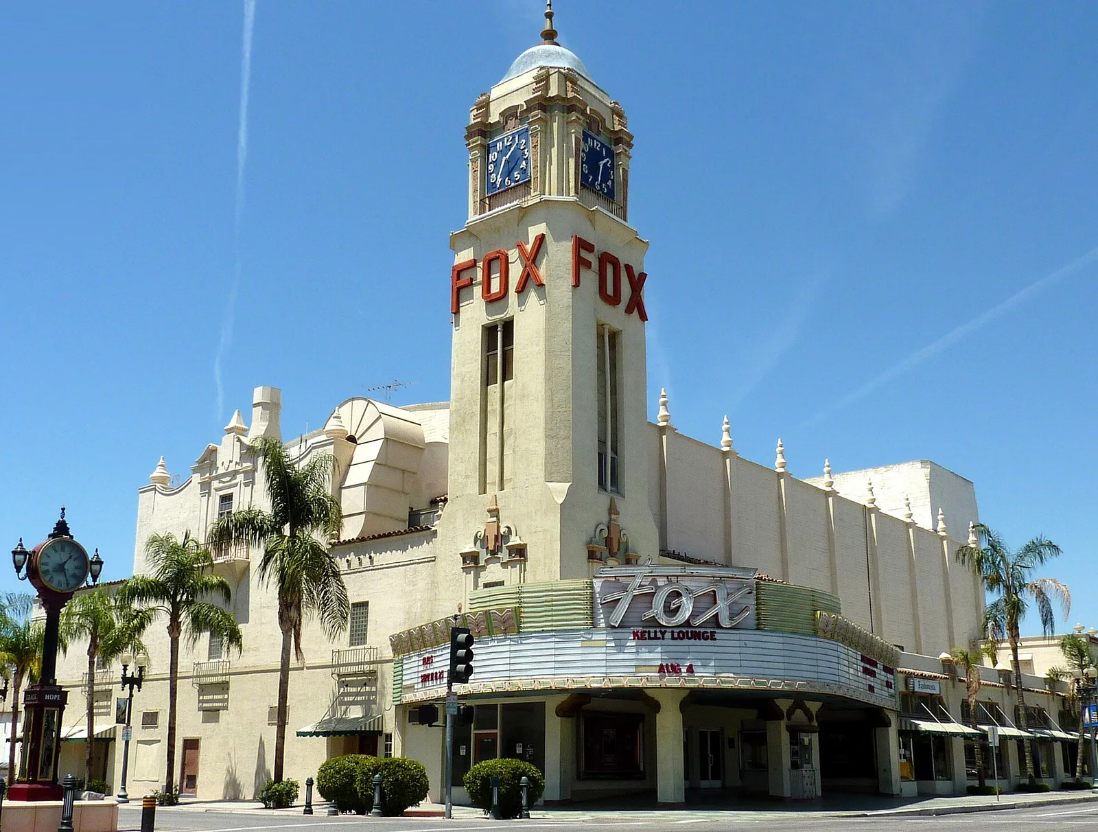 Fox Theater and its clock tower in downtown Bakersfield in 2009