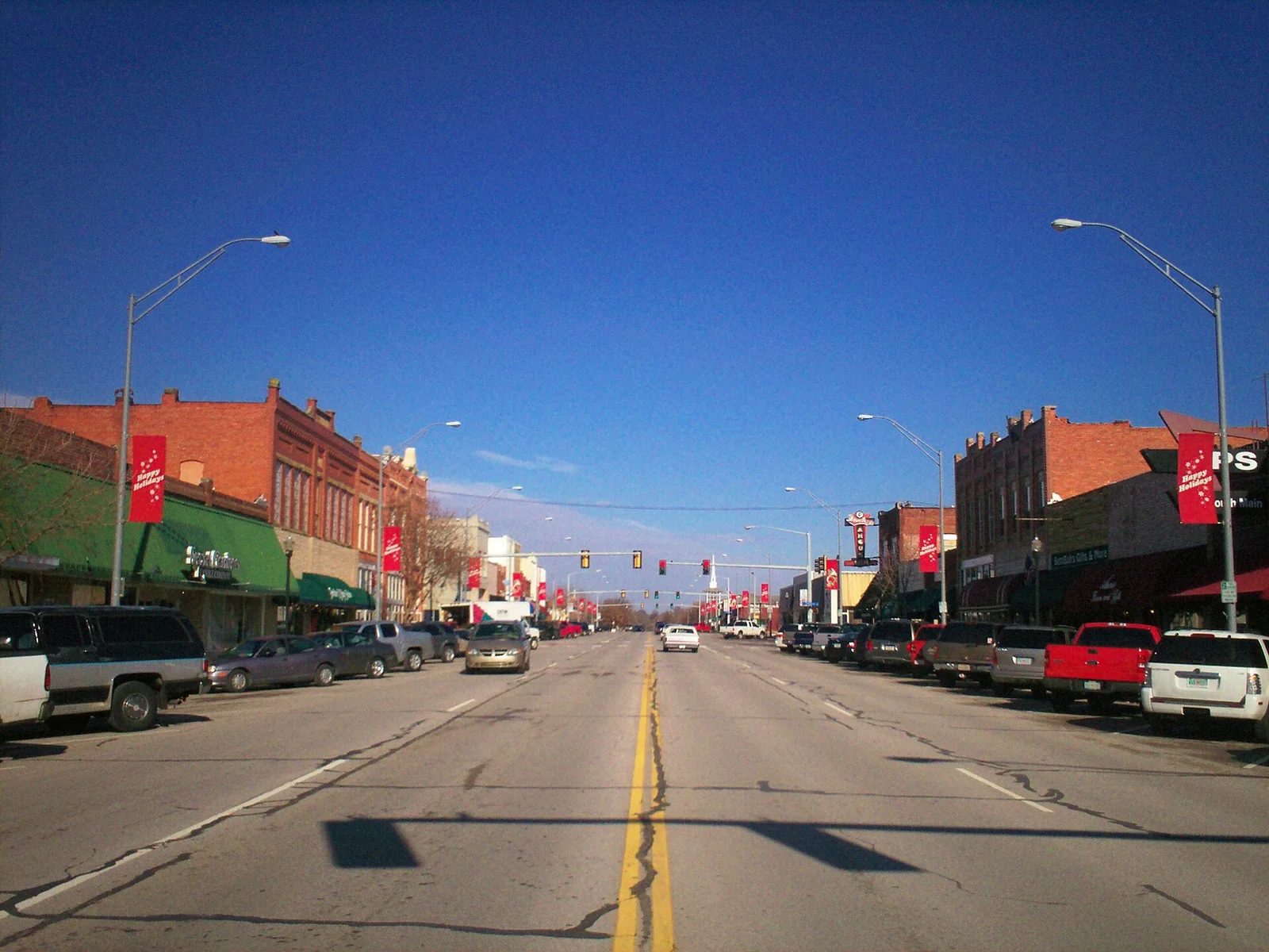 Looking north along Main Street in downtown Broken Arrow in 2006