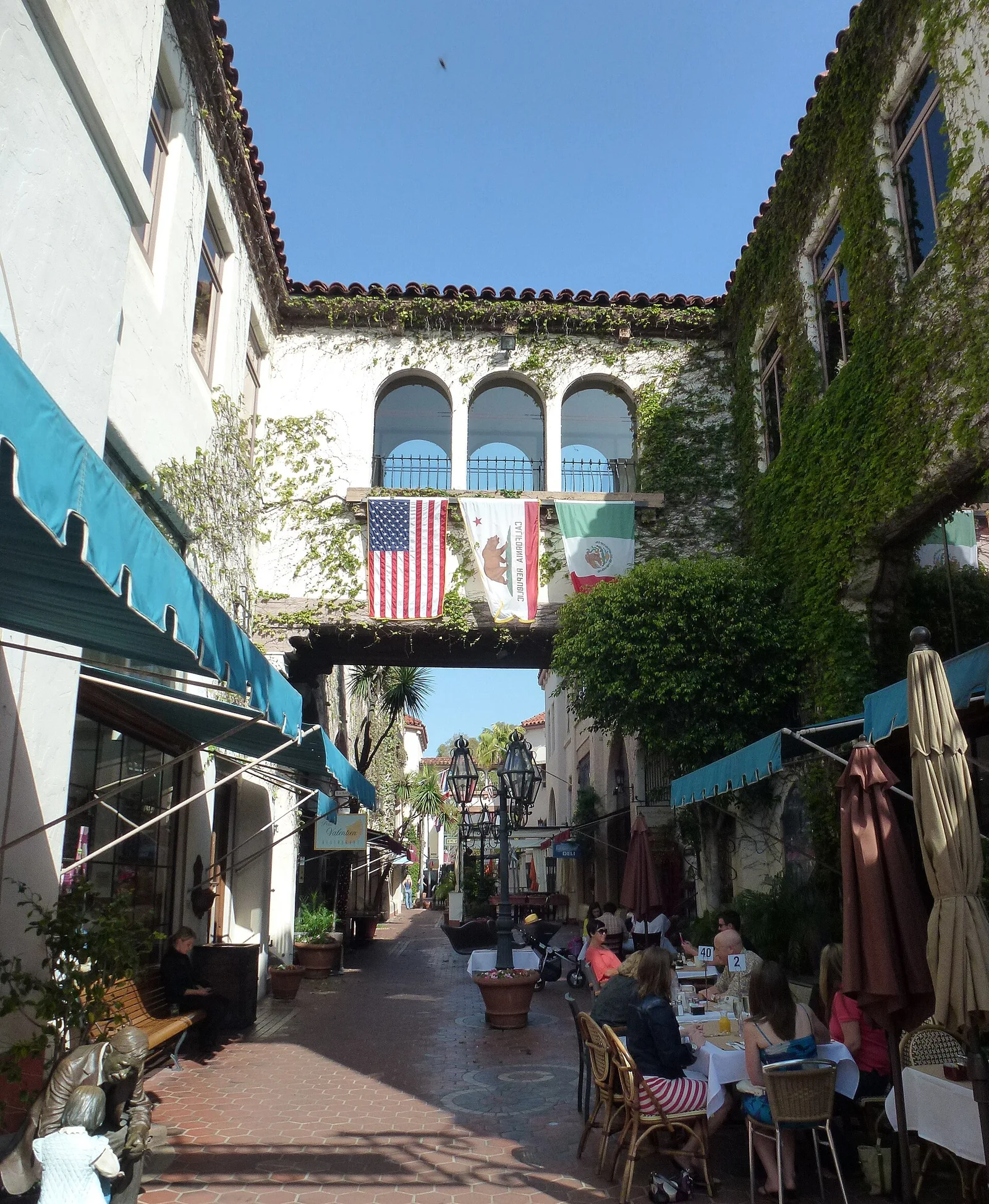Downtown Santa Barbara pedestrian arcade and Spanish-style architecture in 2012