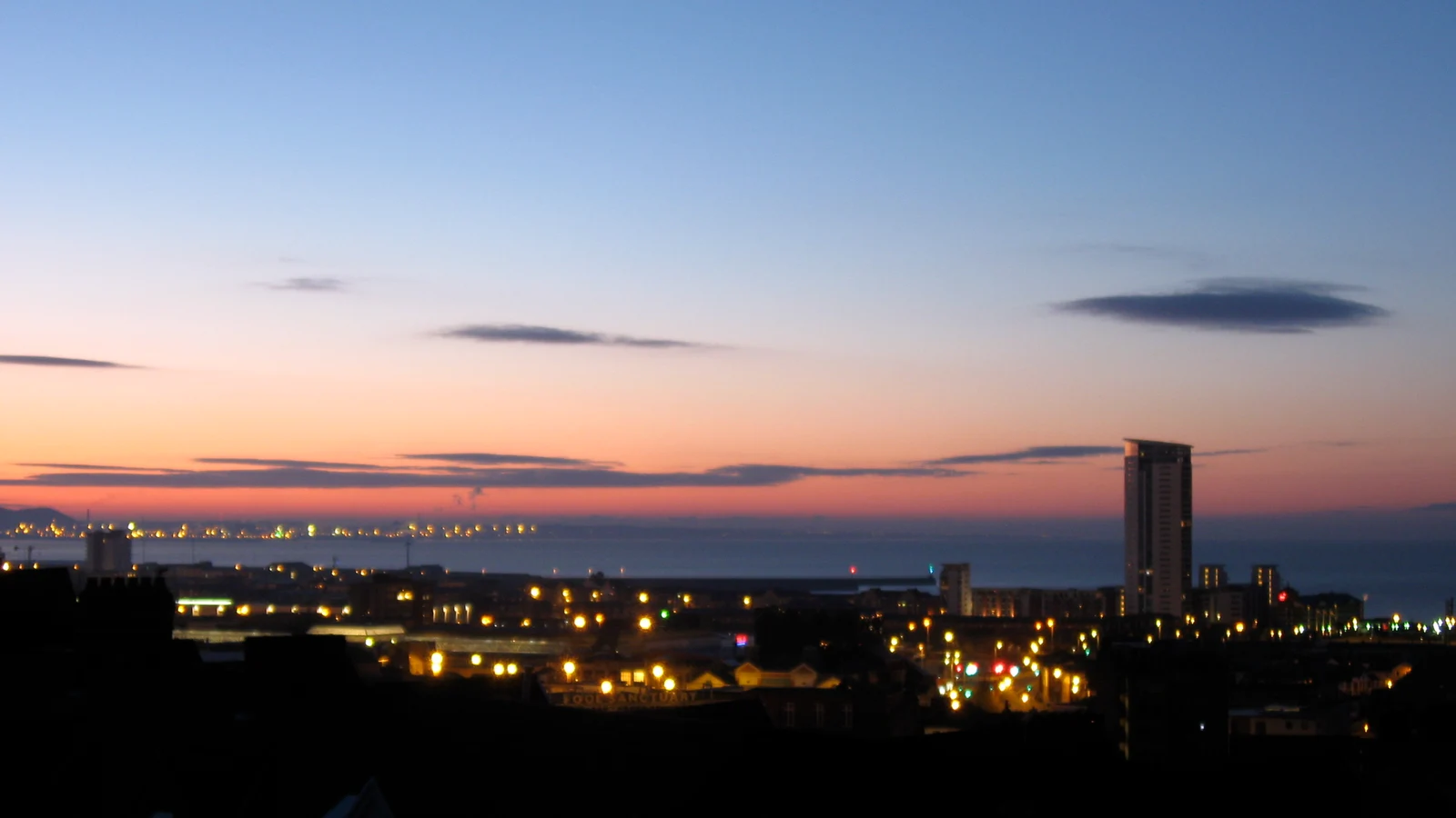 Swansea skyline and Meridian Tower at dawn in March 2010